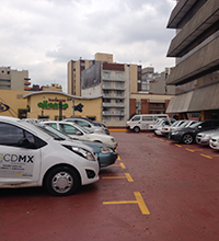 Estacionamiento Metro Zapata